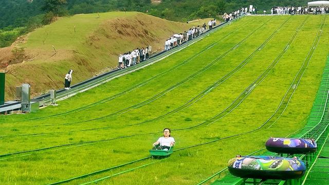 山西昔阳：“冬雪夏草”模式激活崇家岭，滑雪场变身全季康养休闲度假区