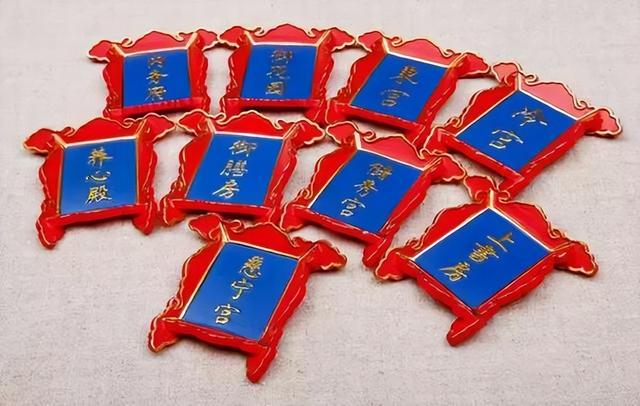 故宫“年轻”的秘密：百年IP玩转文创、数字，还成了打卡圣地