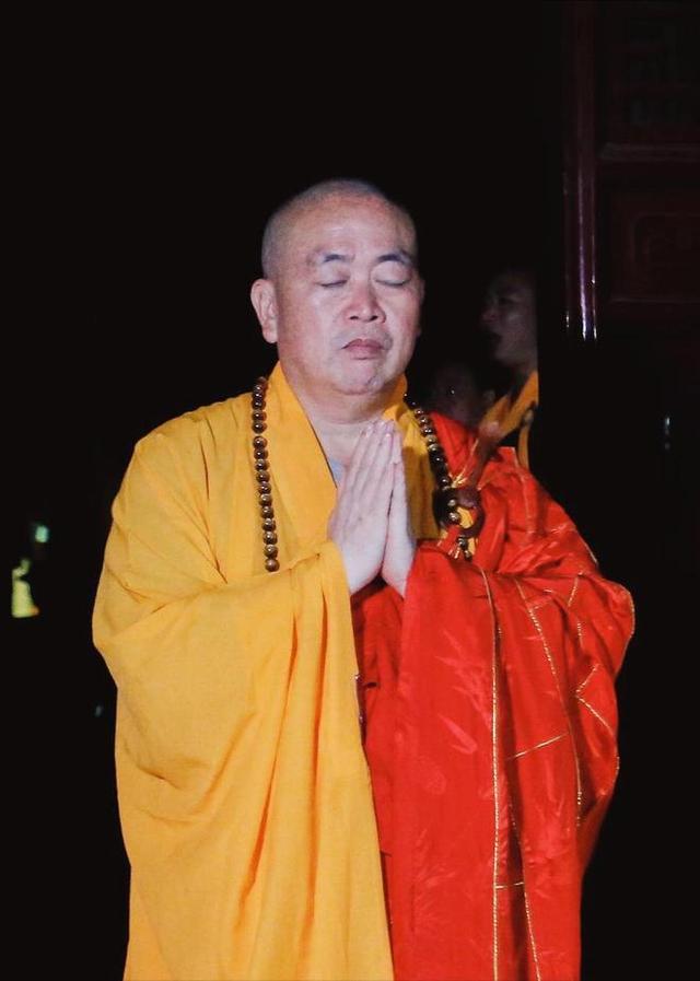 释永信风波再发酵，多位女星被牵连，他身上的3大谜团该解开了