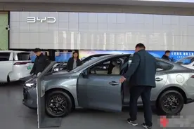 保费高投保难？我国首个新能源车险指导意见来了图片