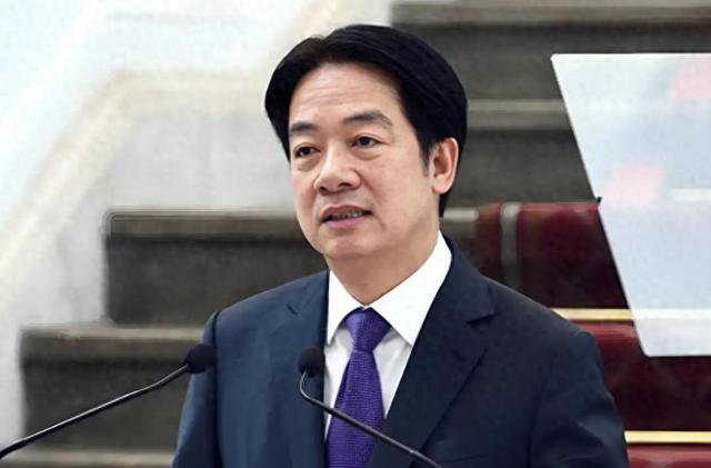 特朗普下“死命令”，美对台定位有变，我国防部发出统一最强音