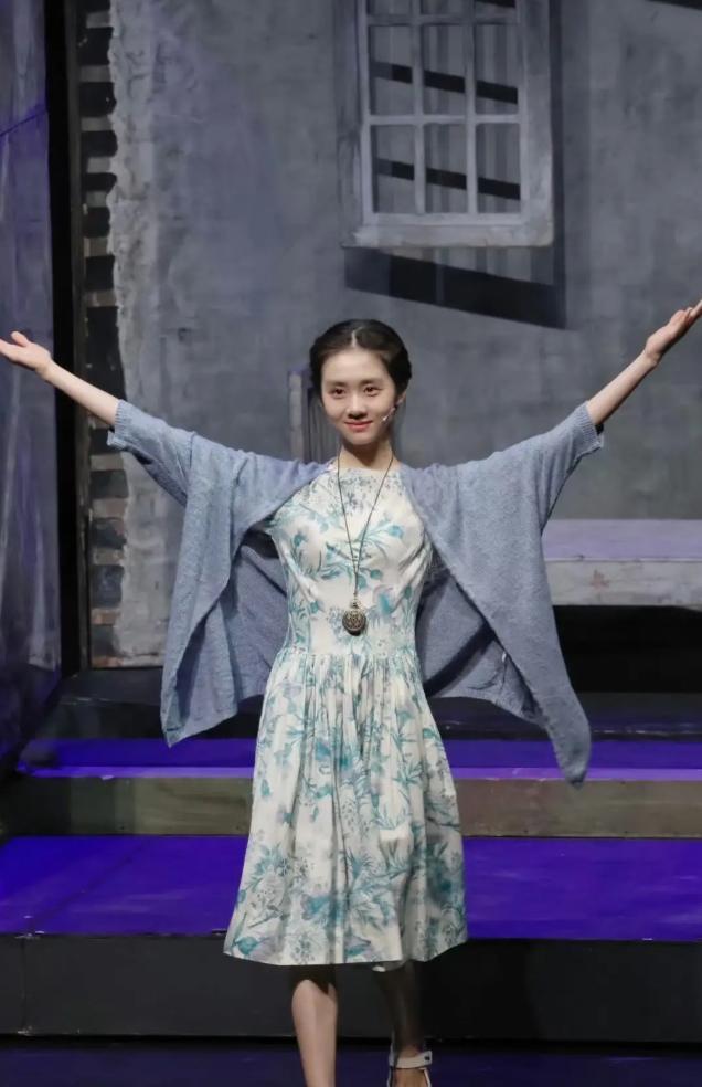 黄磊也没想到，自己辛辛苦苦养大的黄多多，竟给何炅做了“嫁衣”