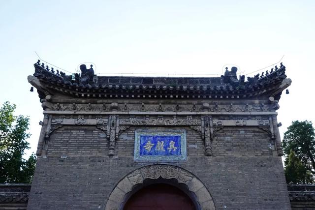 山东，有一座2000年前的一线城市，去青州古城赶一场槐花雨