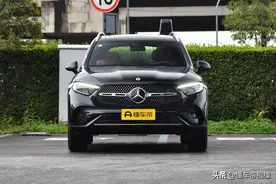 新车｜售价45.35万元起 新款奔驰GLC上市 降1800元/取消行车记录仪图片