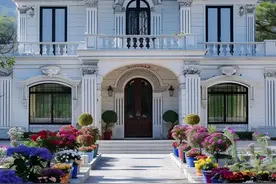 15×16米法式二层农村别墅，套房设计贴心惬意，55平的客厅更大气图片