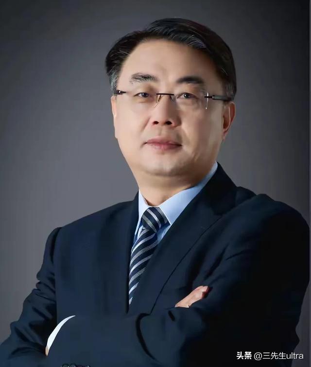 偷华为，被判六年；学华为，年入370亿！国产科技向左走向右走。