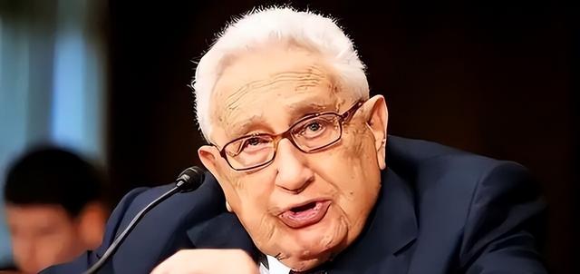 台海还没开战，另一场恶仗已逼近中国，美撕下伪装	，基辛格没说错