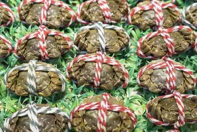 中秋节后卖不动的货，可不止月饼，商家愁死了，想尽办法也难销出