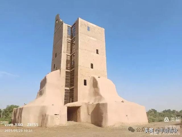 探秘新疆巴楚红海景区：自然与人文的交响｜ 申艳娟