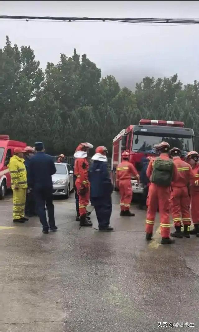 济南失联男子后续：遗体在山崖下发现，网友曝光真实死亡原因。