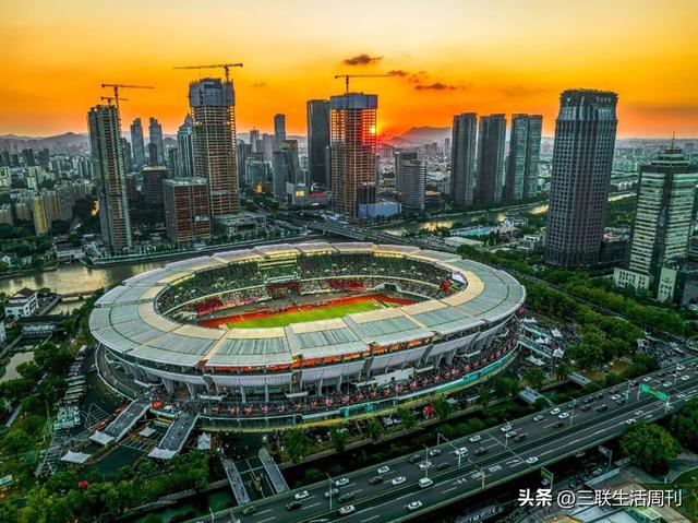 岁末回响：那些定义非凡的	，往往是每一次寻常的坚持