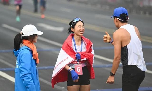 太精明？张水华疑似强行绑定特步 其实未签约 361度李宁都没搭理她