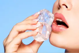 爱吃冰块是因为贫血吗图片