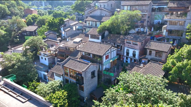 重庆封面·光彩南岸 |《诗行长江》第三季南岸之旅带你在下浩里寻味山城烟火与新生