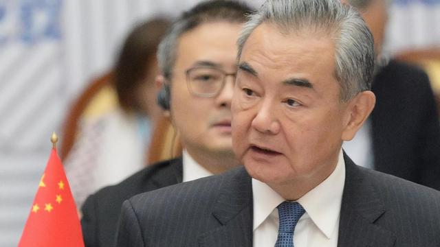 是可忍孰不可忍！王毅罕见警告，高市首次承认，中方反制不容忽视