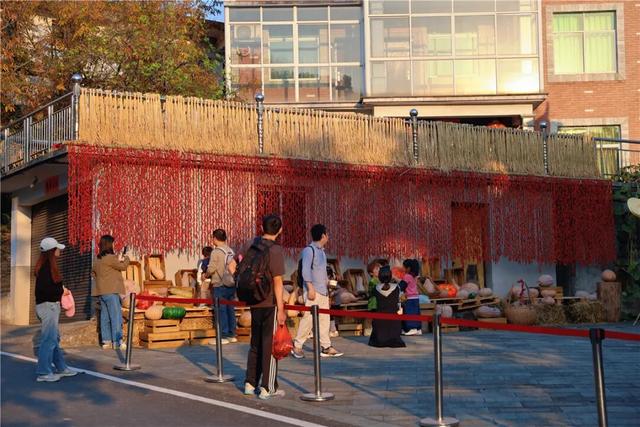 火爆！富阳这个村，超美超好逛！今明两天，招募！