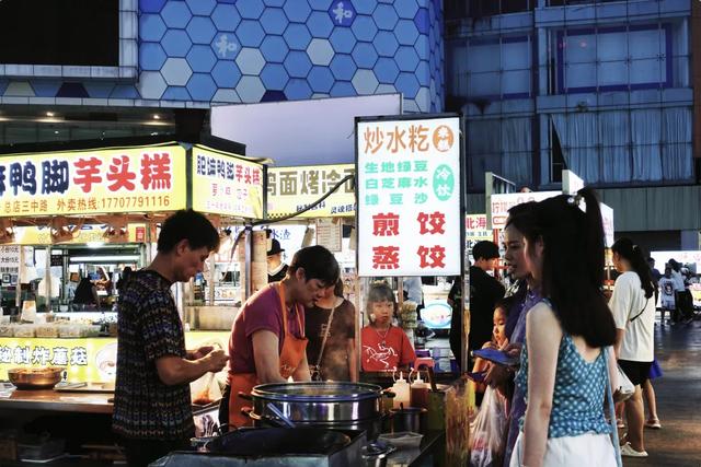 大海沙滩已经美成这样了，怎么饭还能那么好吃啊