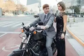 俄罗斯网红夫妇养出“中国小孩”：英语考28分、擅长东北话喊麦，管父母叫“洋毛子”图片