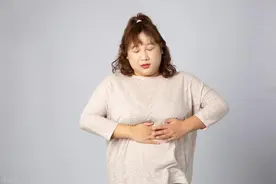 月经总是来2、3天就没了？别不当回事，这可能和4个因素有关图片