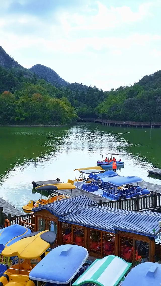 重庆贵州避暑穿越5日游，这条线路海拔1500+，藏着暑期清凉密码