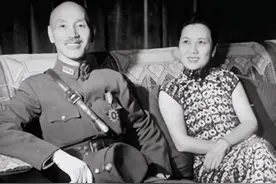 蒋介石临终前，道出囚禁张学良54年的原因，宋美龄听后潸然泪下图片