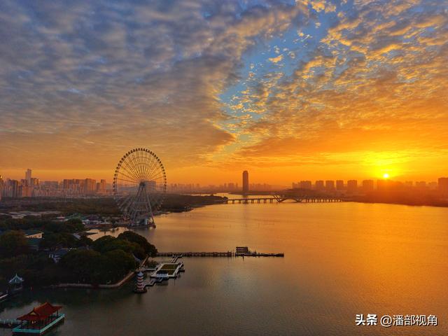 2025.11.13,日出蠡湖 ，霞光满天