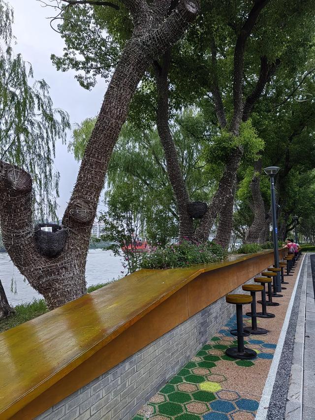 在无锡，夏日晚饭后纳凉、散步、赏京杭大运河风光，来这里就够了