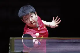 孙颖莎战胜王曼昱夺冠！国乒连赢16届世乒赛女单冠军，孙颖莎连摘两金图片