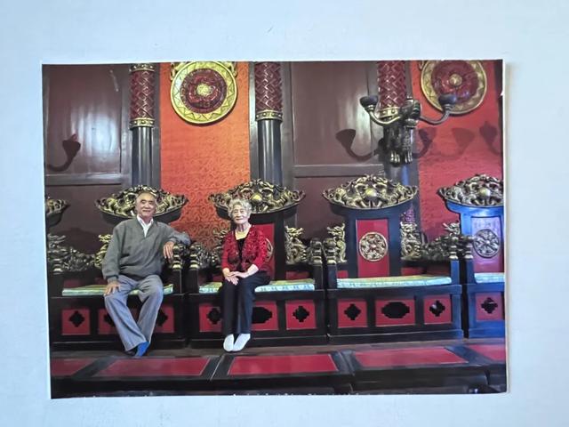 九旬夫妇自驾21年游中国，网友：超飒