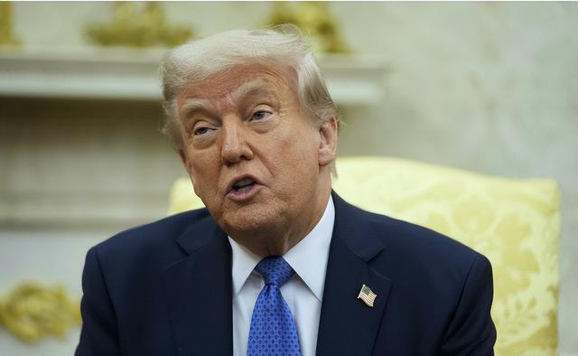 加拿大反水，狂抛567亿美债	，白宫梦碎，中国持仓一夜回到17年前