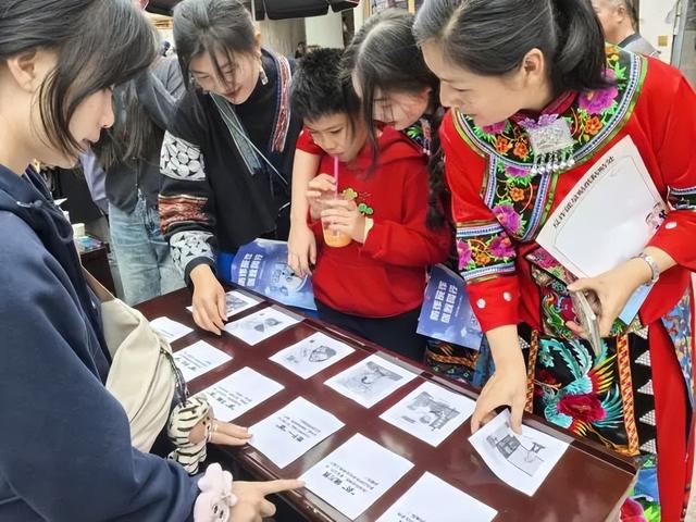 “文化+反诈” 豆腐文化旅游节里织就平安网