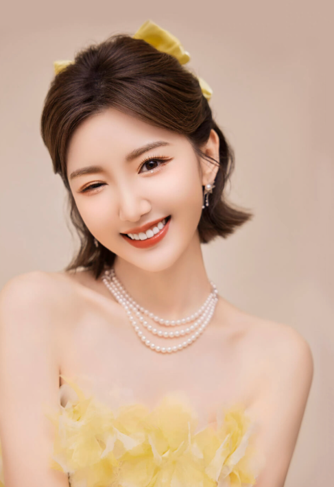 与陈晓闪婚领证传闻真相大白1个多月，毛晓彤近况曝出，并不意外