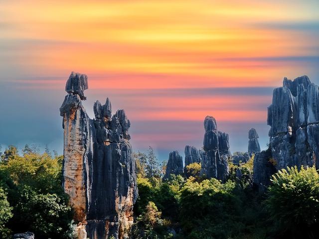 你所不知道的云南十八怪——石头长在云天外