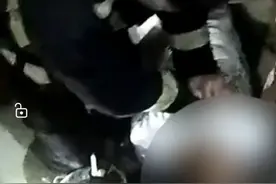 女孩晕厥，母亲以为孩子遇难崩溃大哭。消防员：我救的保证没问题图片
