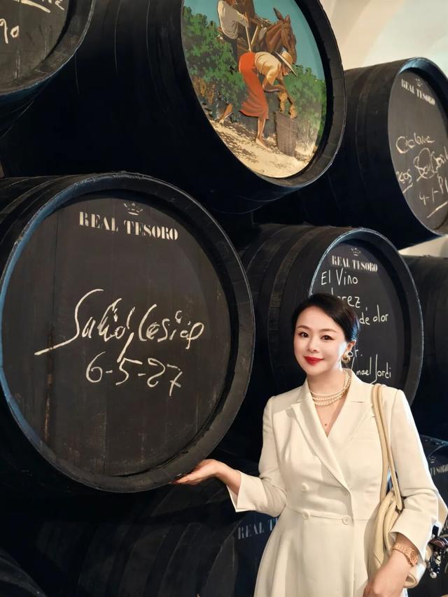 结婚第8年的“二人旅行”：西班牙古城看海、苏格兰庄园找浪漫…