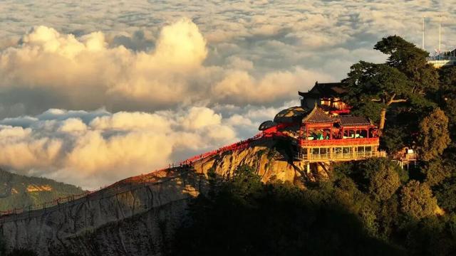 秋日华山的云海日出日落，惊艳到让人说不出话！