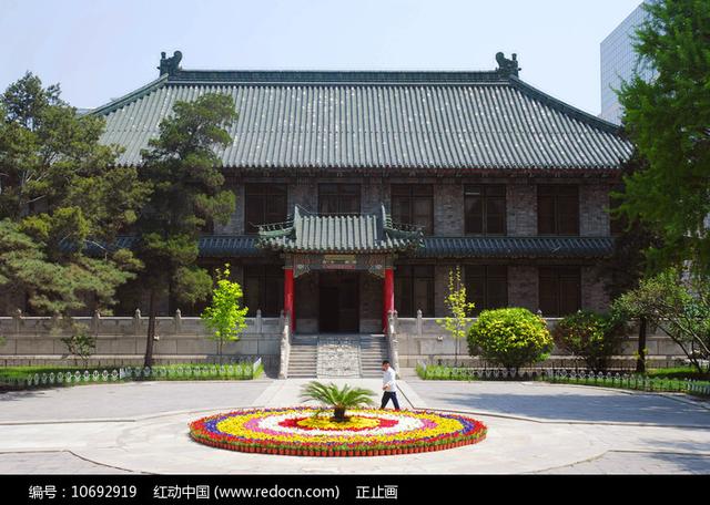 大清灭亡后，王爷们的王府的都卖给了谁