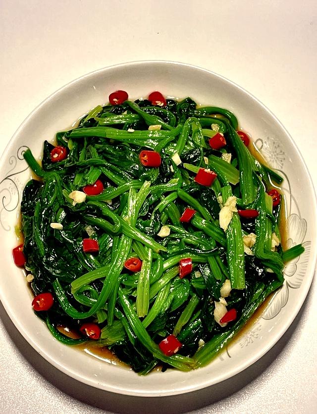 10月，使劲吃这菜，一排毒，二护肝，三助眠，四润肺，鲜嫩别错过