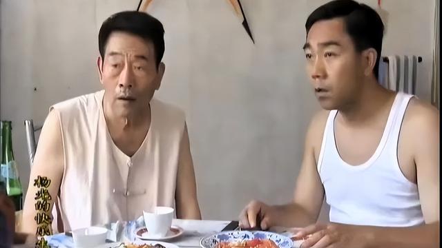 梁小龙被曝离世1天，私生活被扒底朝天，原来他和杨少华处境一样