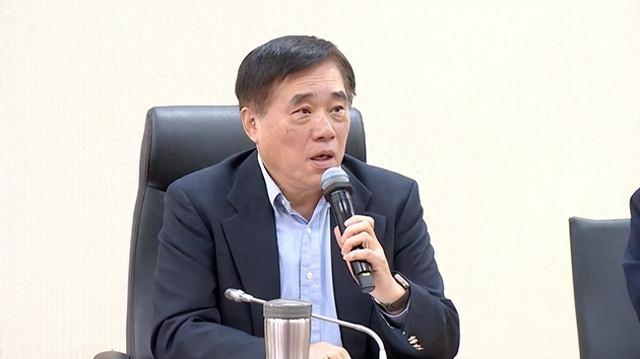 谁当蓝营主席都不行？蔡正元一针见血的指出：台岛只剩一条路！