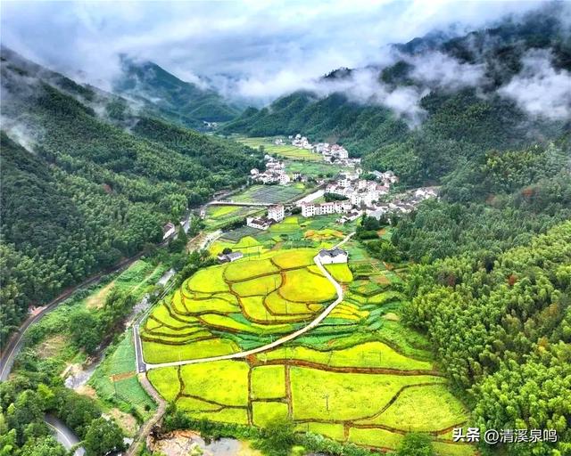 藏在诗行里的秋山“丰”景——品七律《游九峰溪下山村梯田》之感