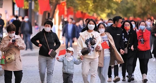 2020年，我国男性比女性多3502万，如今5年过去，差距令人意外