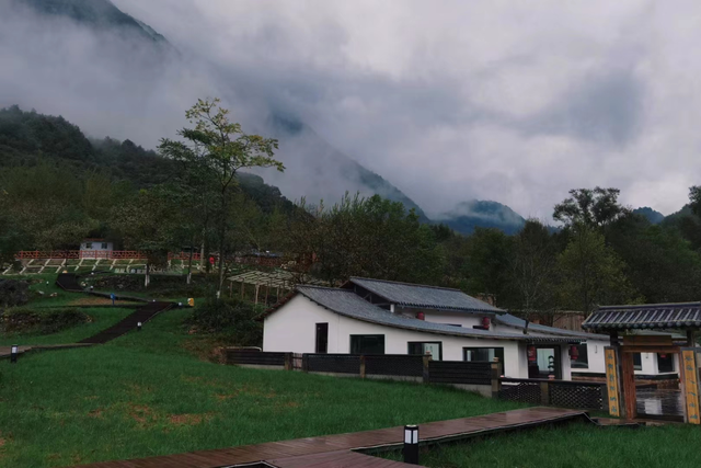 两当冬韵， “氧”心秘境