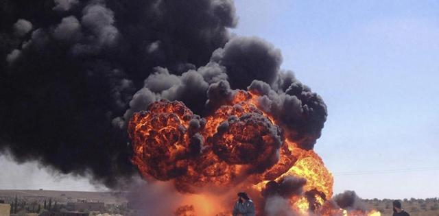 俄军杀疯了：用3吨炸弹给乌指挥所洗地，50名军官瞬间化为齑粉