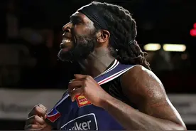 前NBA球员哈雷尔身陷签约风波，浙江男篮发声：强烈谴责，将向国际篮联申请仲裁图片