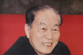 丰碑自在民心图片