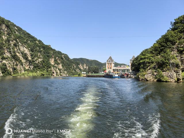 冰峪沟山青水秀不枉此行，景区里零碎收费感觉欠佳