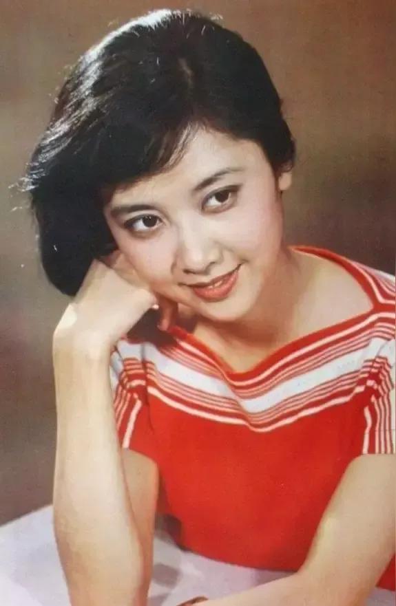 女儿国国王朱琳和现任老公