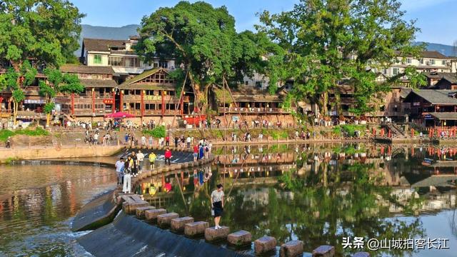 四川有这么一座免费古镇，它景色和水墨画一样，烟火气还很浓