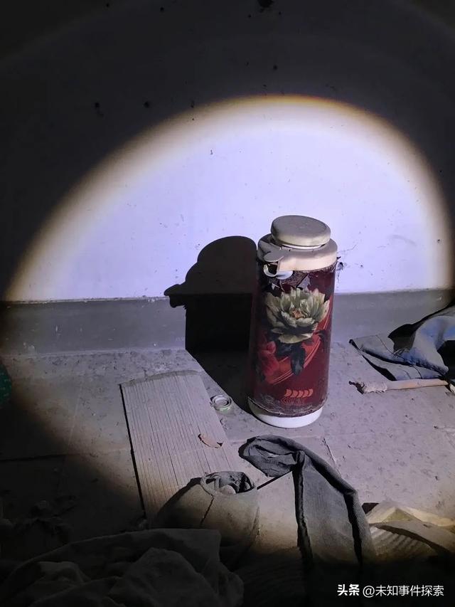 探索上海废弃医院：冰冷走廊回荡诡异声响